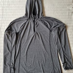 Kyodan Striped Gray and Black Hooded Pullover Size L